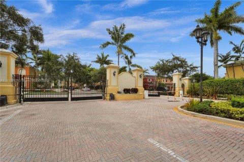 Купить виллу или дом в Мирамар, Флорида 3 спальни, 153.85м2, № 1943187 - фото 3