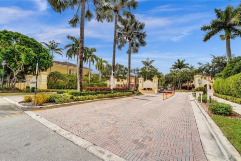 Купить виллу или дом в Мирамар, Флорида 3 спальни, 153.85м2, № 1943187 - фото 4