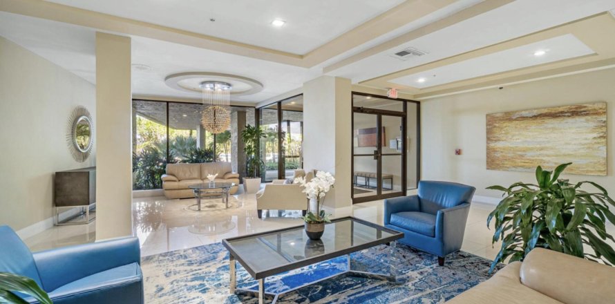 Condo in Highland Beach, Florida, 2 bedrooms № 1118940
