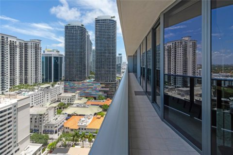 Copropriété à vendre à Miami, Floride: 3 chambres, 177.35 m2 № 2193321 - photo 21