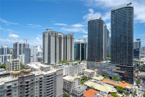 Copropriété à vendre à Miami, Floride: 3 chambres, 177.35 m2 № 2193321 - photo 22