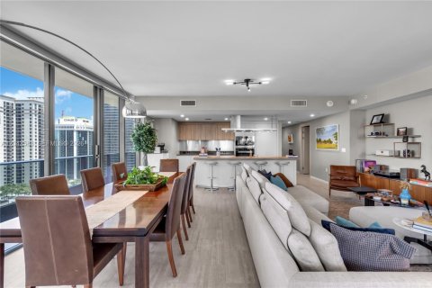 Copropriété à vendre à Miami, Floride: 3 chambres, 177.35 m2 № 2193321 - photo 3