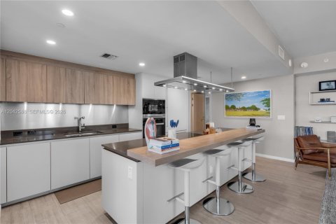 Copropriété à vendre à Miami, Floride: 3 chambres, 177.35 m2 № 2193321 - photo 4