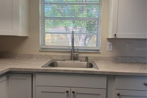 Casa en venta en Port Richey, Florida, 2 dormitorios, 69.12 m2 № 2150976 - foto 6