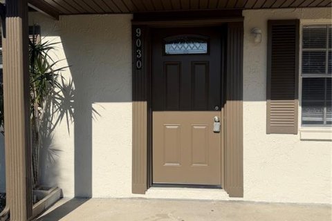 Casa en venta en Port Richey, Florida, 2 dormitorios, 69.12 m2 № 2150976 - foto 2