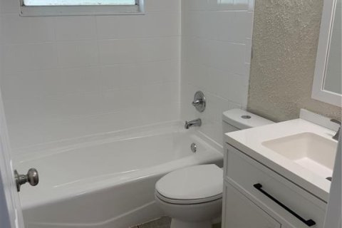 Casa en venta en Port Richey, Florida, 2 dormitorios, 69.12 m2 № 2150976 - foto 10
