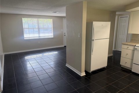 Casa en venta en Port Richey, Florida, 2 dormitorios, 69.12 m2 № 2150976 - foto 4