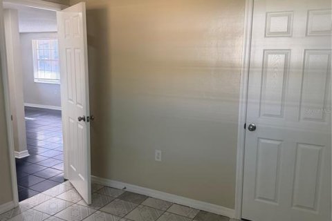 Casa en venta en Port Richey, Florida, 2 dormitorios, 69.12 m2 № 2150976 - foto 15