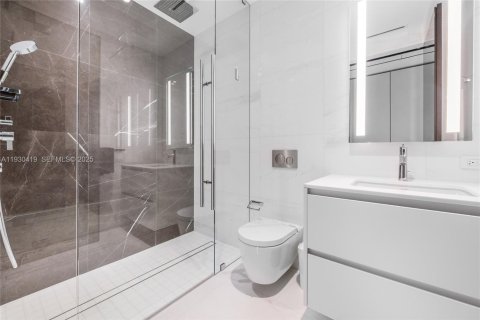 Снять в аренду кондоминиум в Майами, Флорида 3 спальни, 298.59м2, № 1989211 - фото 28