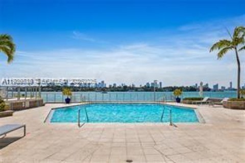 Снять в аренду кондоминиум в Майами-Бич, Флорида 1 спальня, 78.97м2, № 2075229 - фото 4