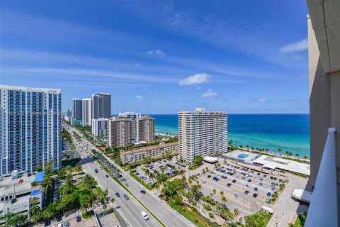 Copropriété à louer à Hallandale Beach, Floride: 1 chambre, 80.82 m2 № 1861960 - photo 20