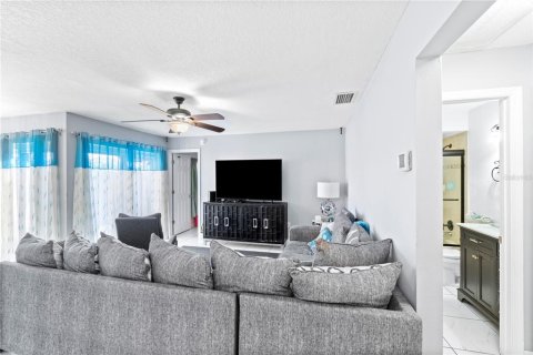 Condo in Kissimmee, Florida, 2 bedrooms  № 1895008 - photo 8