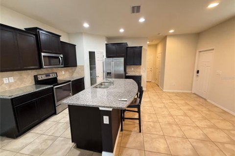 Townhouse in Riverview, Florida 3 bedrooms, 174.66 sq.m. № 2258884 - photo 16