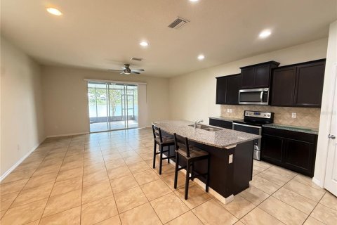 Townhouse in Riverview, Florida 3 bedrooms, 174.66 sq.m. № 2258884 - photo 9