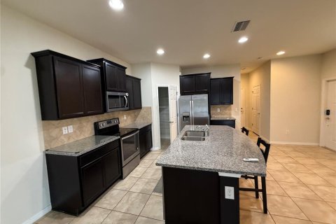 Townhouse in Riverview, Florida 3 bedrooms, 174.66 sq.m. № 2258884 - photo 17