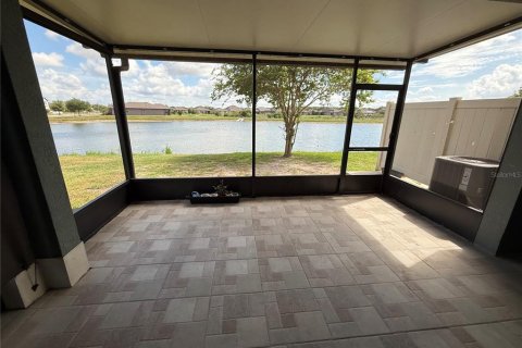 Townhouse in Riverview, Florida 3 bedrooms, 174.66 sq.m. № 2258884 - photo 14