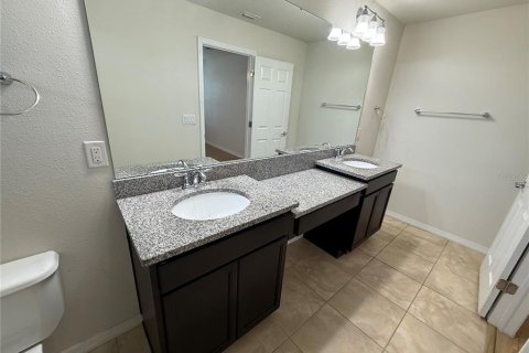 Townhouse in Riverview, Florida 3 bedrooms, 174.66 sq.m. № 2258884 - photo 30