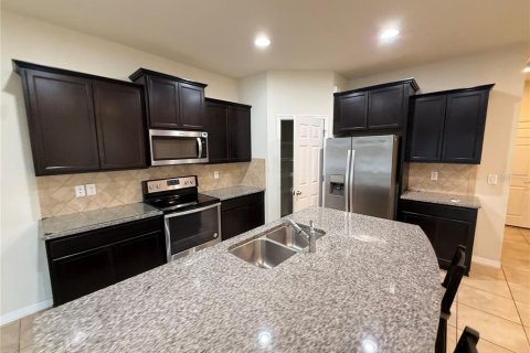 Townhouse in Riverview, Florida 3 bedrooms, 174.66 sq.m. № 2258884 - photo 18