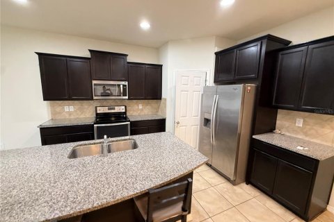 Townhouse in Riverview, Florida 3 bedrooms, 174.66 sq.m. № 2258884 - photo 19