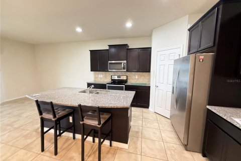 Townhouse in Riverview, Florida 3 bedrooms, 174.66 sq.m. № 2258884 - photo 10