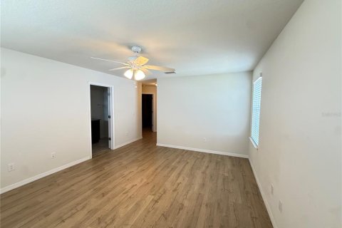 Townhouse in Riverview, Florida 3 bedrooms, 174.66 sq.m. № 2258884 - photo 27