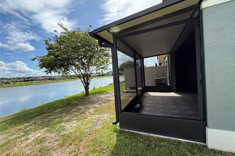 Townhouse in Riverview, Florida 3 bedrooms, 174.66 sq.m. № 2258884 - photo 6