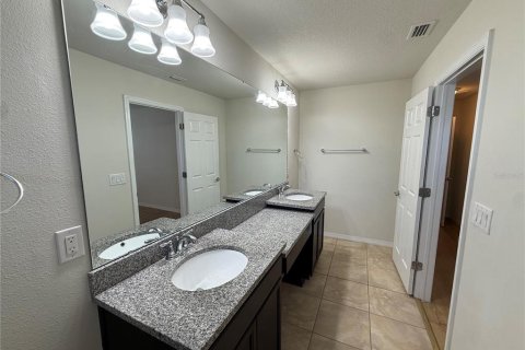 Townhouse in Riverview, Florida 3 bedrooms, 174.66 sq.m. № 2258884 - photo 29