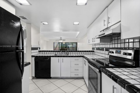 Adosado en alquiler en Davie, Florida, 2 dormitorios, 123.37 m2 № 2168970 - foto 6