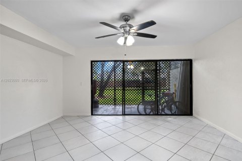 Adosado en alquiler en Davie, Florida, 2 dormitorios, 123.37 m2 № 2168970 - foto 16