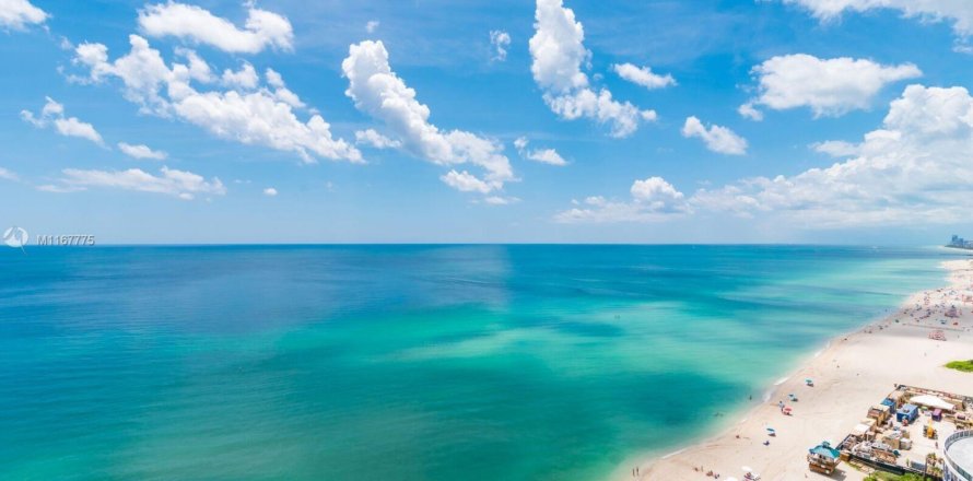 Condo in Sunny Isles Beach, Florida, 3 bedrooms  № 2012644