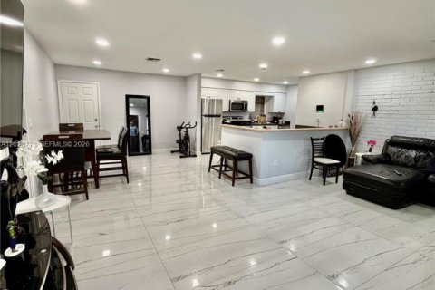 Villa ou maison à Oakland Park, Floride 3 chambres, 117.43 m2 № 2268602