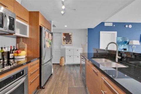 Купить кондоминиум в Майами, Флорида 2 спальни, 86.31м2, № 2053689 - фото 10