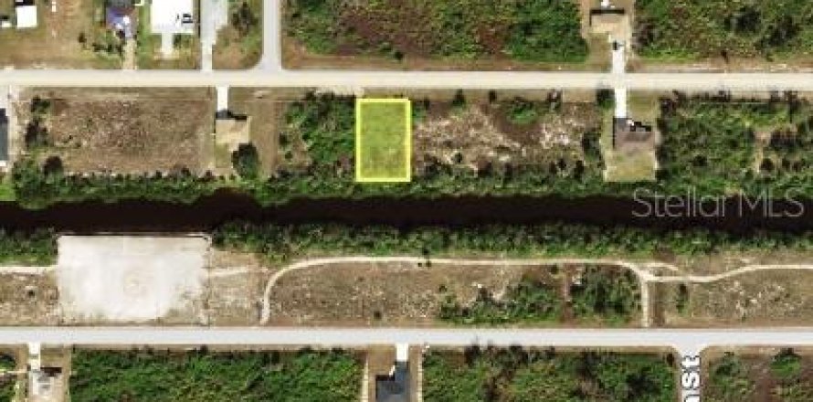 Terrain à Port Charlotte, Floride № 1901267