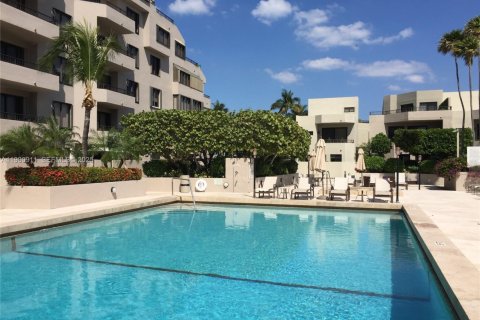 Снять в аренду кондоминиум в Ки-Бискейн, Флорида 2 спальни, 142.23м2, № 1989711 - фото 20