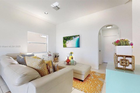 Купить виллу или дом в Майами, Флорида 4 спальни, 222.87м2, № 1825781 - фото 7