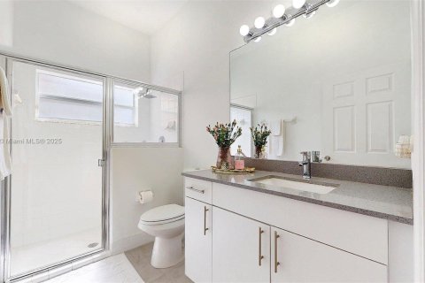 Купить виллу или дом в Майами, Флорида 4 спальни, 222.87м2, № 1825781 - фото 11