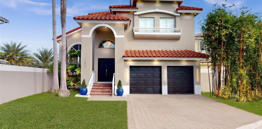 Casa en Miami, Florida 4 dormitorios, 222.87 m2 № 1825781