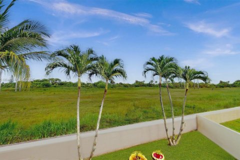 Купить виллу или дом в Майами, Флорида 4 спальни, 222.87м2, № 1825781 - фото 16