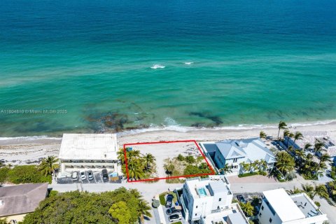 Commercial property in Hollywood, Florida № 1746078 - photo 2