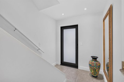 Adosado en venta en Fort Lauderdale, Florida, 2 dormitorios, 111.85 m2 № 2387008 - foto 3