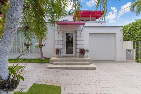 Villa ou maison à louer à Miami Beach, Floride: 4 chambres, 252.97 m2 № 2085527 - photo 4