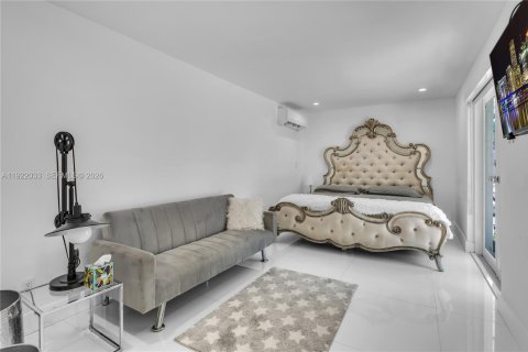 Villa ou maison à louer à Miami Beach, Floride: 4 chambres, 252.97 m2 № 2085527 - photo 29