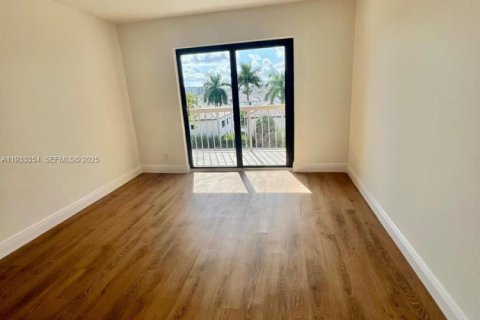 Apartamento en alquiler en Doral, Florida, 1 dormitorio, 65.96 m2 № 1992028 - foto 9