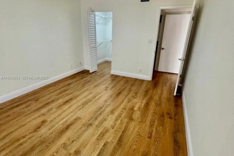 Apartamento en alquiler en Doral, Florida, 1 dormitorio, 65.96 m2 № 1992028 - foto 10