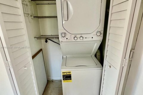 Apartamento en alquiler en Doral, Florida, 1 dormitorio, 65.96 m2 № 1992028 - foto 21