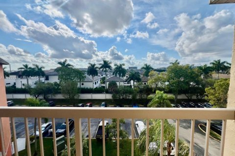Apartamento en alquiler en Doral, Florida, 1 dormitorio, 65.96 m2 № 1992028 - foto 8