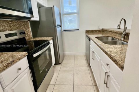 Apartamento en alquiler en Doral, Florida, 1 dormitorio, 65.96 m2 № 1992028 - foto 14