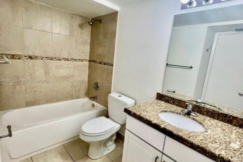 Apartamento en alquiler en Doral, Florida, 1 dormitorio, 65.96 m2 № 1992028 - foto 20