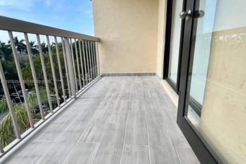 Apartamento en alquiler en Doral, Florida, 1 dormitorio, 65.96 m2 № 1992028 - foto 5