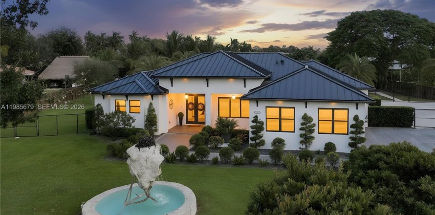 Casa en Homestead, Florida 5 dormitorios, 297.1 m2 № 2047175
